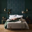 Graham & Brown Pioneer vlies anyagú zöld, bronz színű geometriai modern tapéta