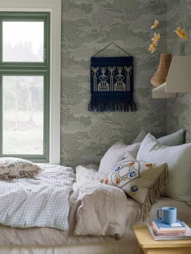 Boras Nordic Folk vlies anyagú, zöld, fehér színű, állatos, fás, leveles, Modern tapéta