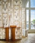 Casamance Faubourg Des Lumiéres vlies anyagú, fehér, keki, sárga, szürke, beige színű, art deco, geometriai, Modern tapéta