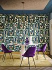 Casamance Faubourg Des Lumiéres vlies anyagú, zöld, beige, arany, lila, kék színű, art deco, geometriai, Modern tapéta