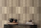 Decoprint Imani vlies, vinyl anyagú, beige, barna színű, kockás, vonalas, szövethatású, Modern tapéta