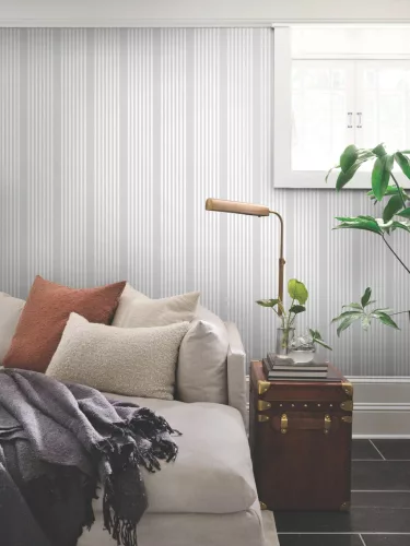 York Magnolia Home by Joanna Gaines papír anyagú szürke, fehér színű csíkos  Romantikus tapéta