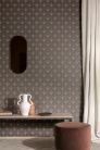 Khroma Othello vlies anyagú fekete, barna színű art deco modern tapéta