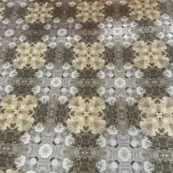   Casamance, vlies arany, szürke, barna színű, keleties, geometriai klasszikus, közép árnyalatú, tapéta