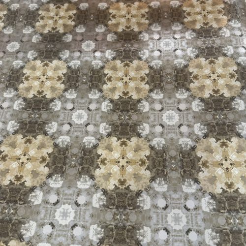 Casamance, vlies arany, szürke, barna színű, keleties, geometriai klasszikus, közép árnyalatú, tapéta