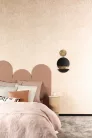 Khroma Mysa vlies anyagú beige, barack színű növényes, struktúrált modern tapéta